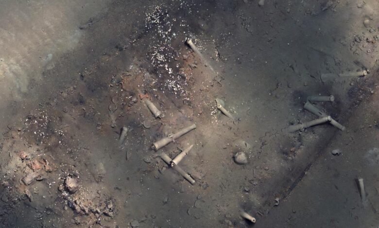 Plan to salvage 'holy grail' of shipwrecks containing billions of dollars in treasure is approved three centuries after ship sank