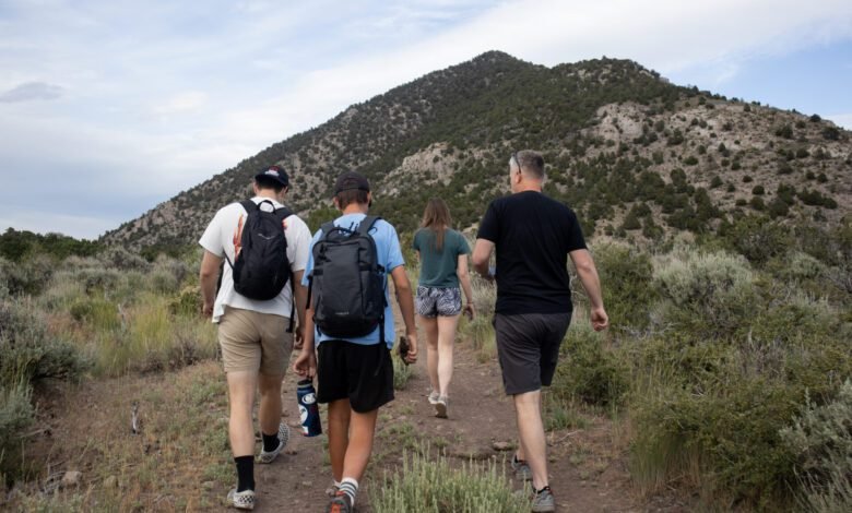 Treasure hunters in Utah search for hidden $25,000